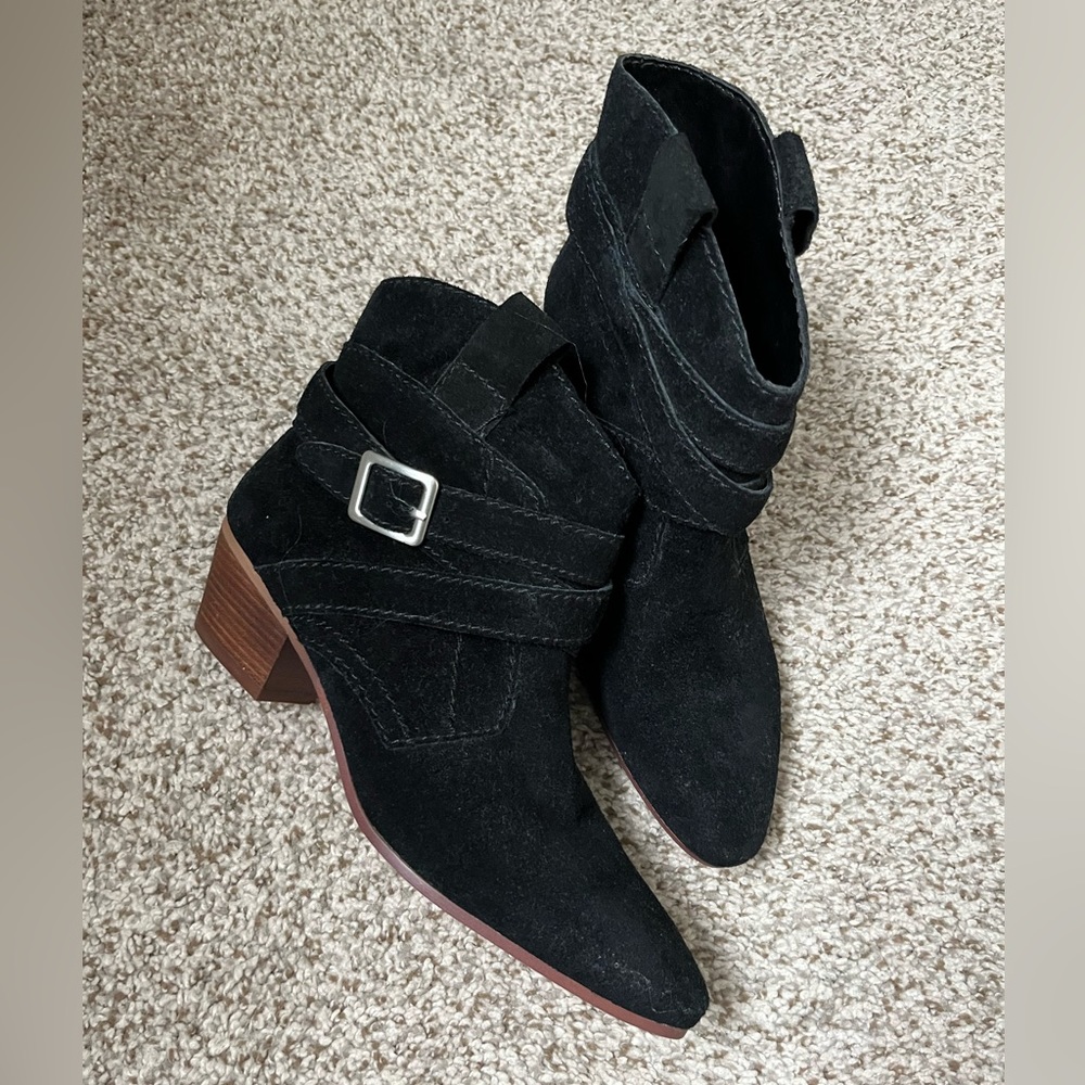 NineWest Lairah Western Bootie Size 9